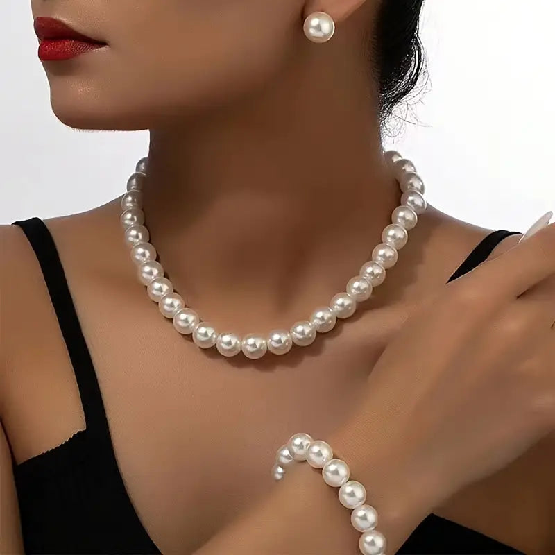 Classic Pearl Necklace, Bracelet & Earring Set – Timeless Elegance